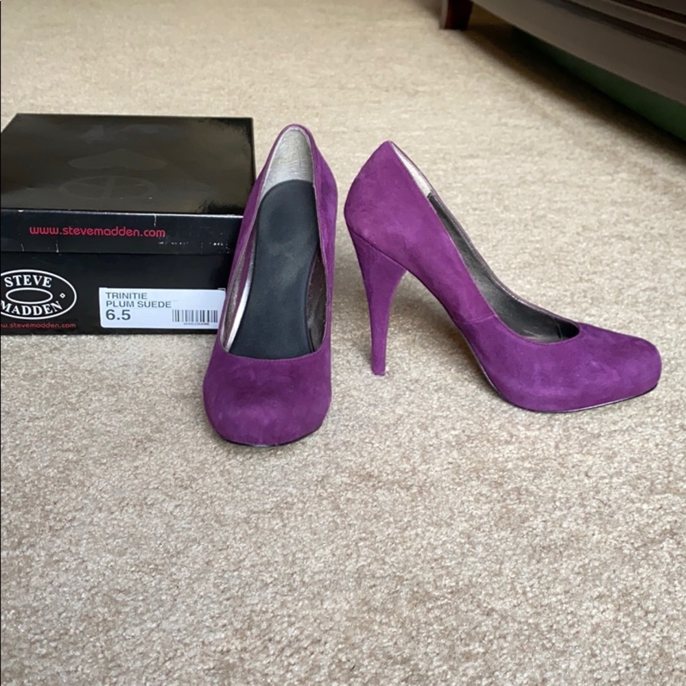 Steve Madden Suede Heels